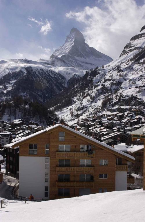 Apartament Haus Alpine Zermatt Zewnętrze zdjęcie